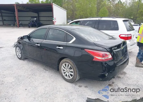 2013 Nissan Altima 2.5 S z USA, uszkodzony, nr VIN 1N4AL3AP3DC156553